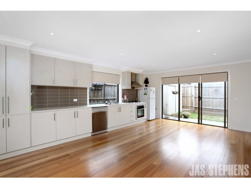 2/8 Norma Street, Sunshine VIC 3020