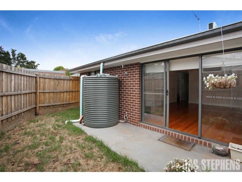 2/8 Norma Street, Sunshine VIC 3020