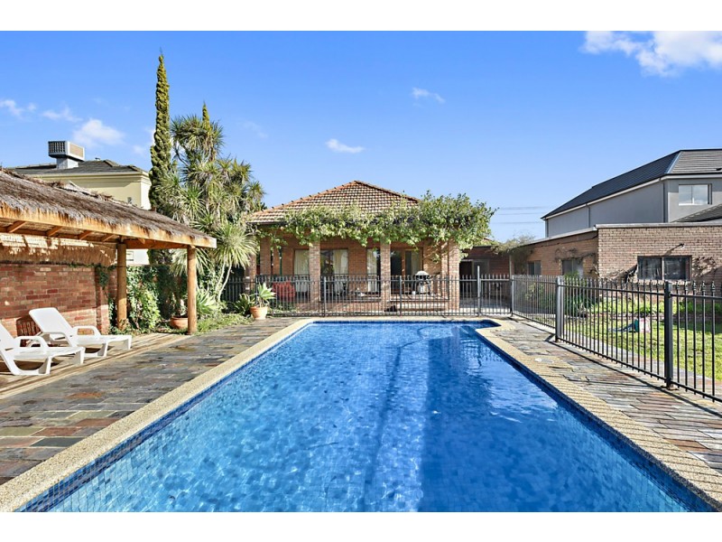 6 Cooper Street, Essendon VIC 3040