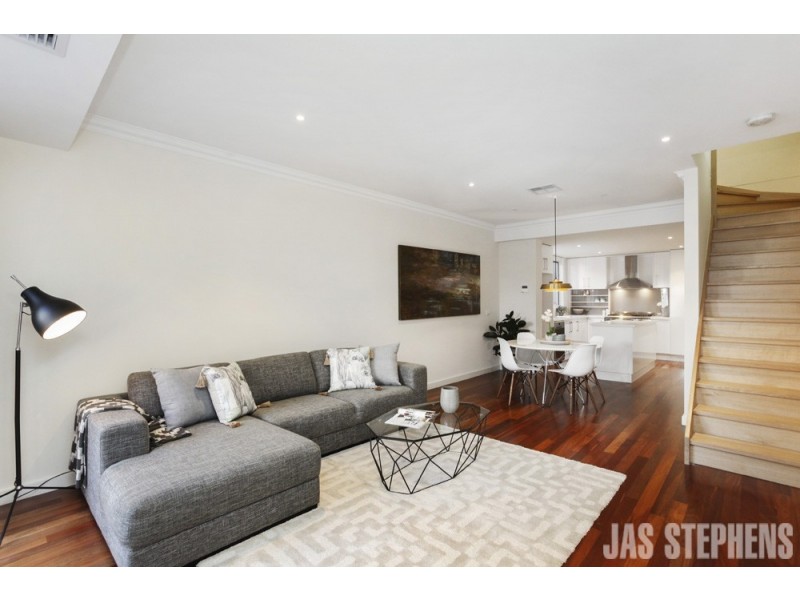 12 Arran Street, Seddon VIC 3011