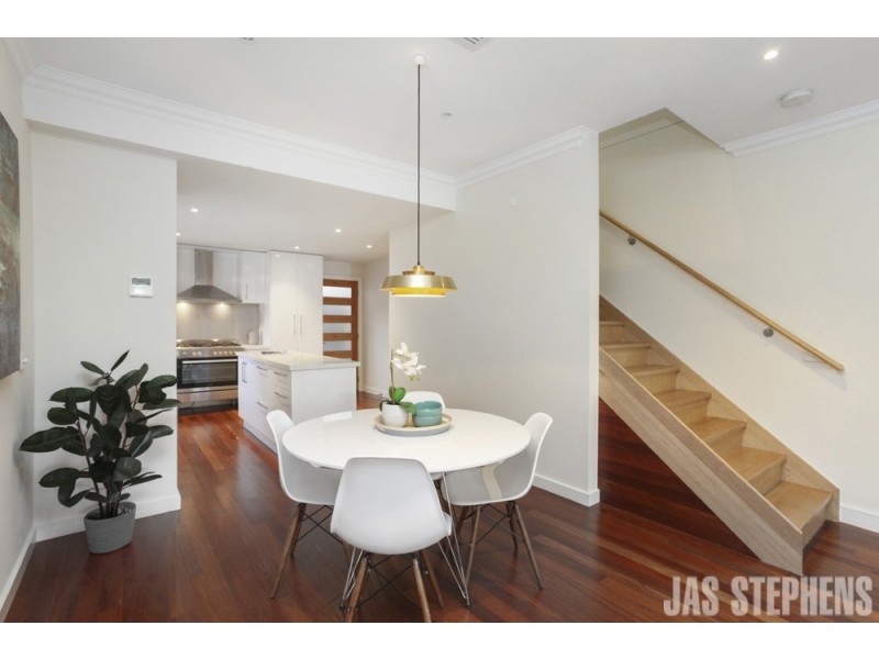 12 Arran Street, Seddon VIC 3011