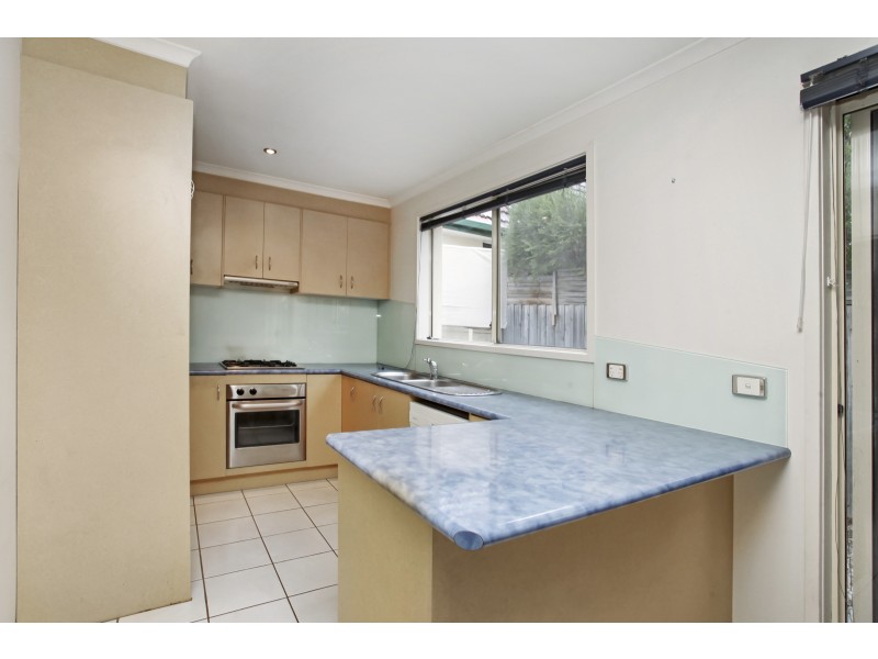 8 Johnston Street, Newport VIC 3015