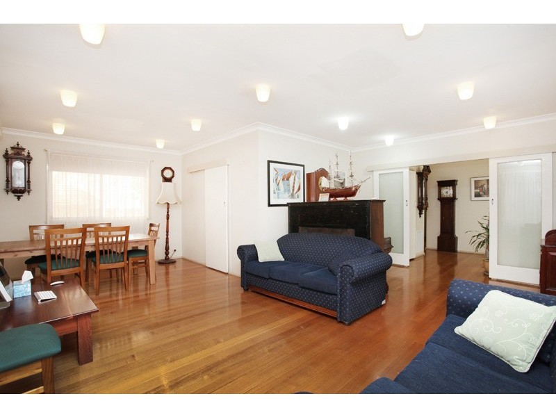 14 Dean Court, Altona North VIC 3025