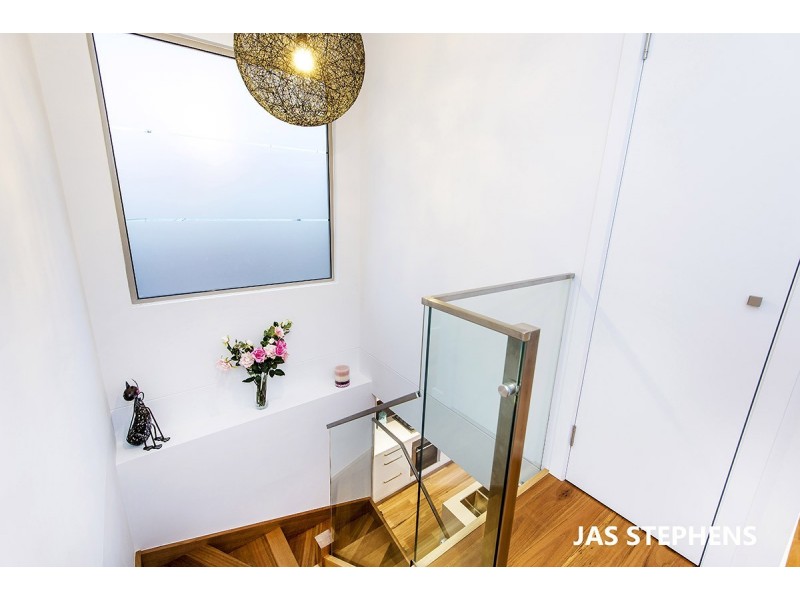 27B Swan Street, Footscray VIC 3011