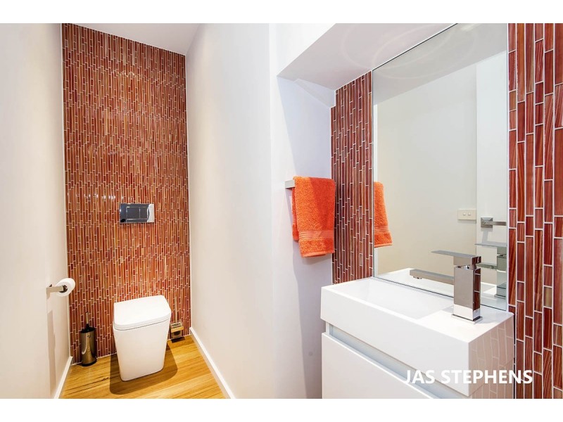 27B Swan Street, Footscray VIC 3011