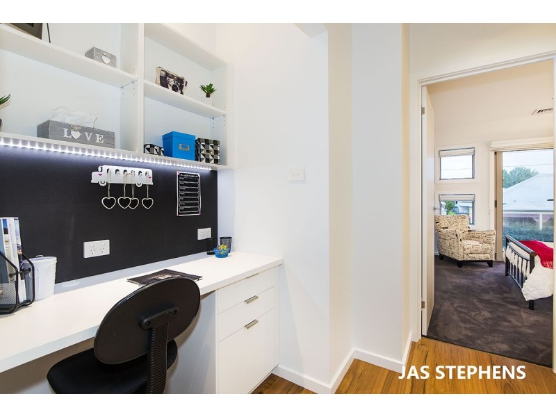 27B Swan Street, Footscray VIC 3011