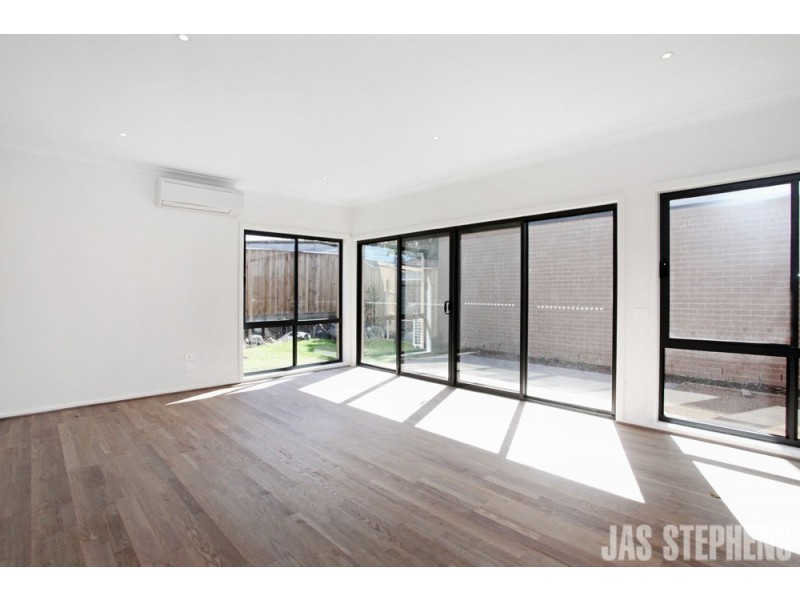 47 Queens Circuit, Sunshine VIC 3020