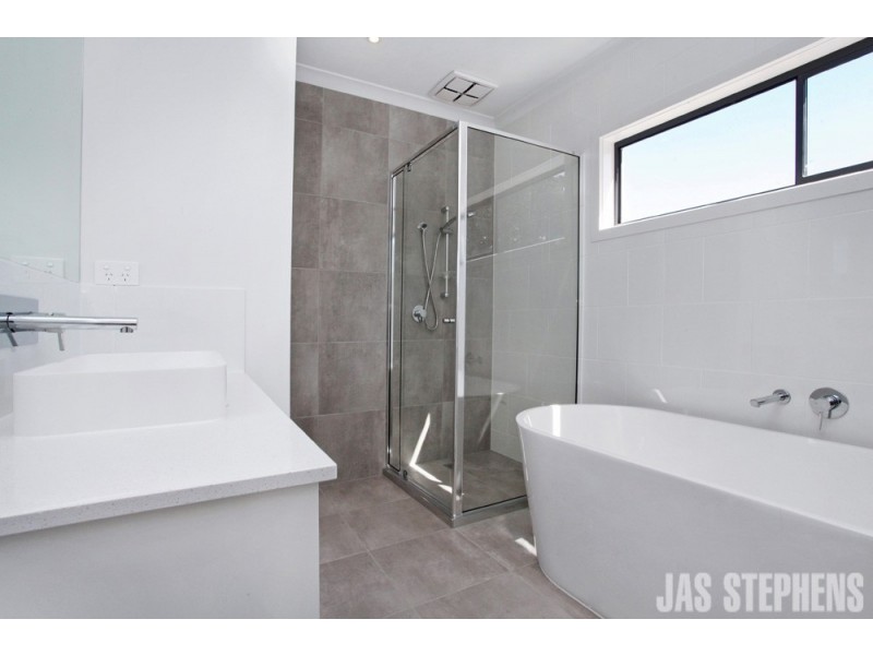 47 Queens Circuit, Sunshine VIC 3020