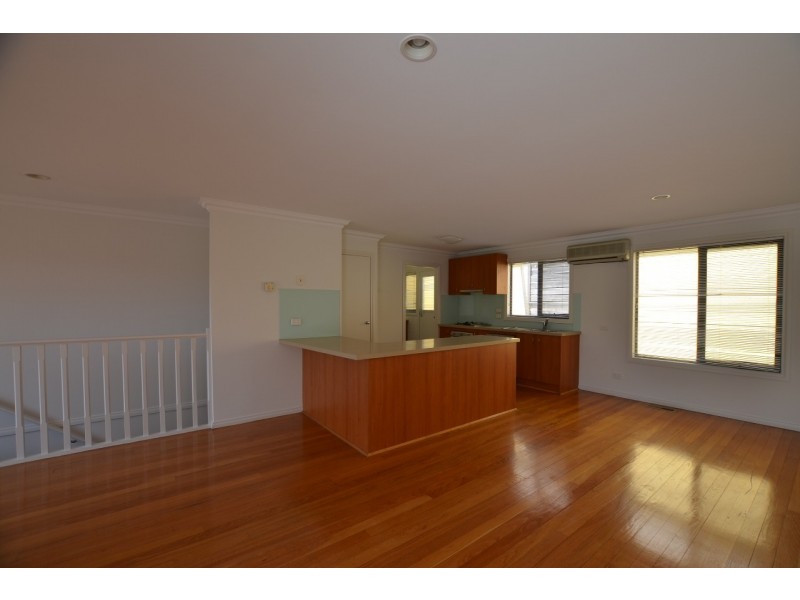 17/3 Johnston Street, Newport VIC 3015