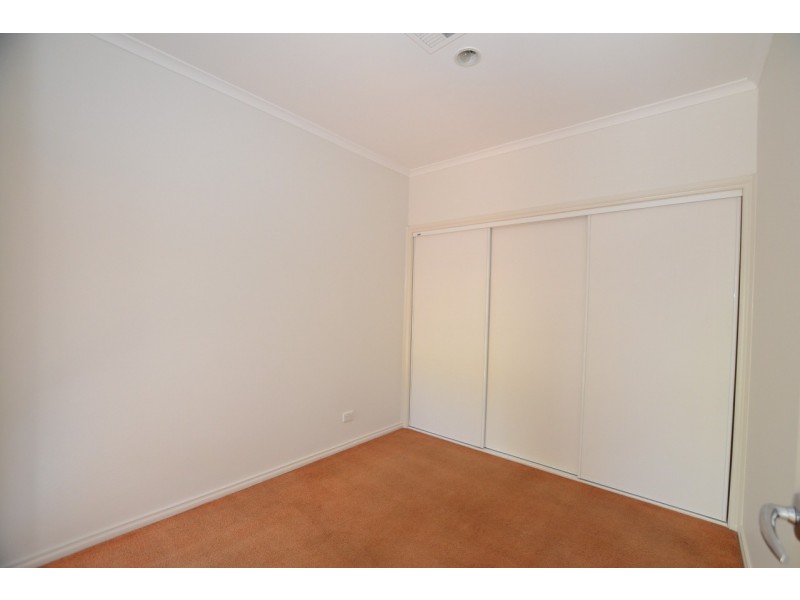 17/3 Johnston Street, Newport VIC 3015