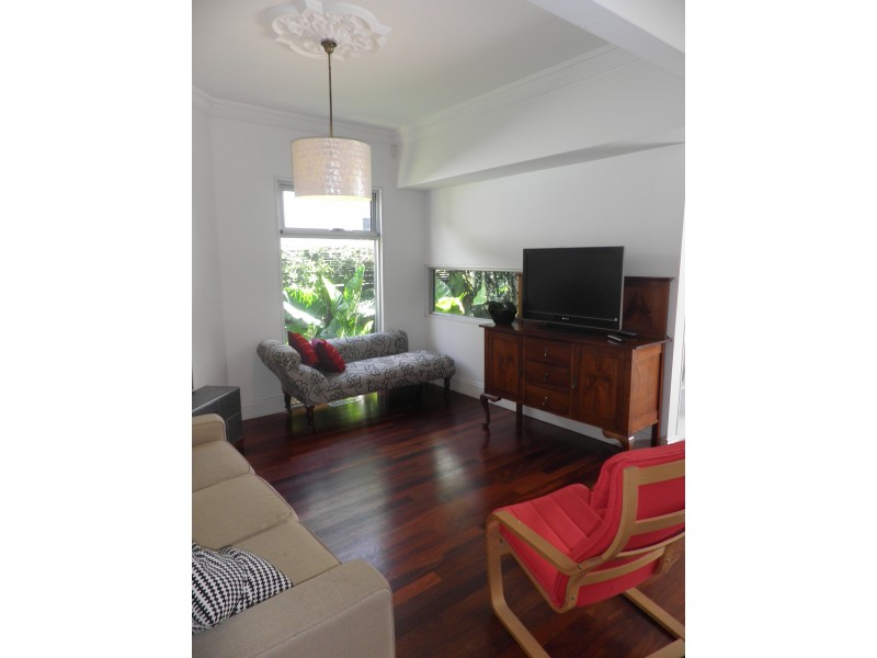 6 Medway Street, Seddon VIC 3011