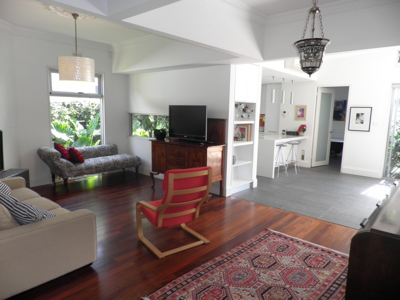 6 Medway Street, Seddon VIC 3011