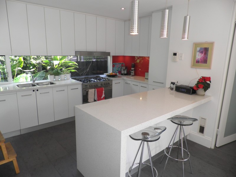 6 Medway Street, Seddon VIC 3011