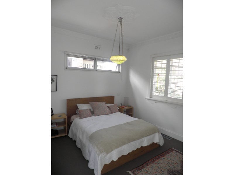 6 Medway Street, Seddon VIC 3011