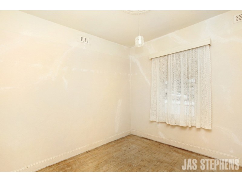 3 Walter Street, Seddon VIC 3011