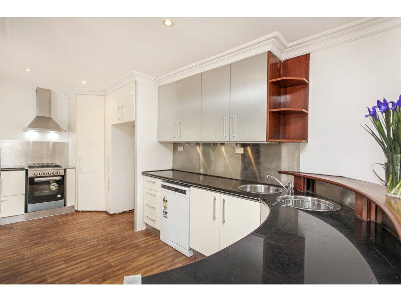 100 Dover Road, Williamstown VIC 3016