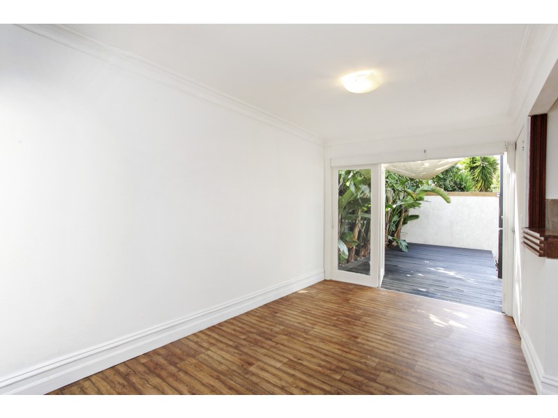 100 Dover Road, Williamstown VIC 3016