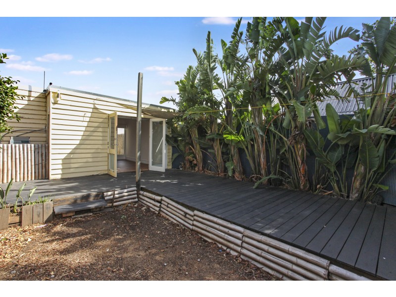 100 Dover Road, Williamstown VIC 3016