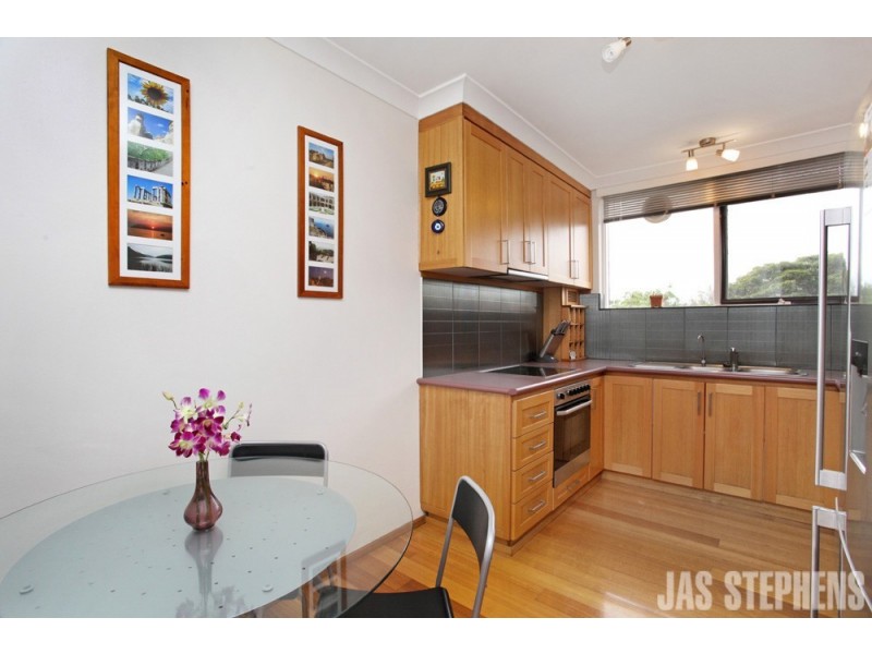 7/20 Bayview Road, Seddon VIC 3011