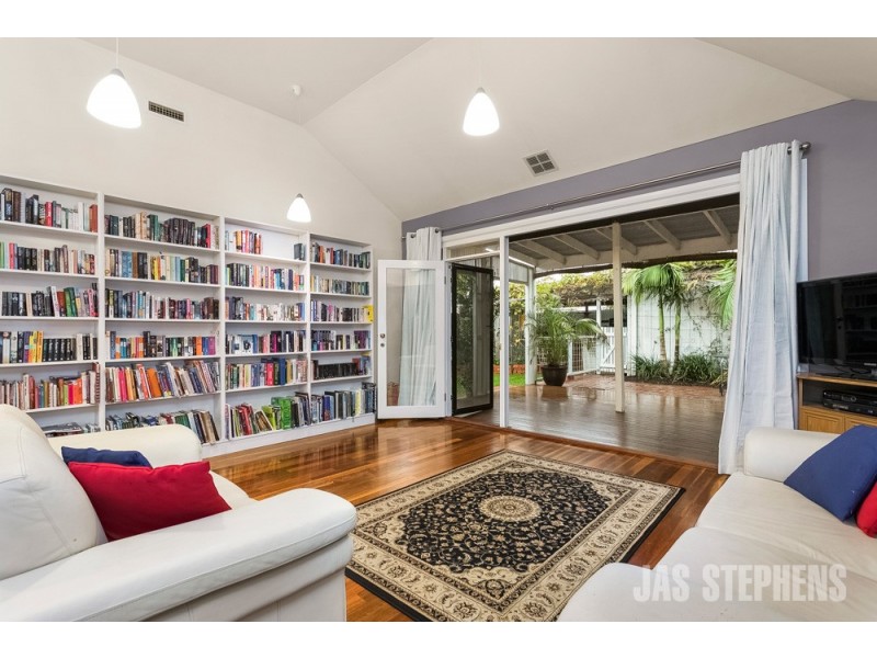 106 Summerhill Road, West Footscray VIC 3012