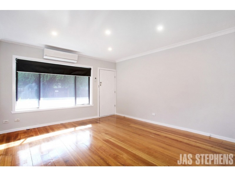 2/4 Ferguson Street, Spotswood VIC 3015