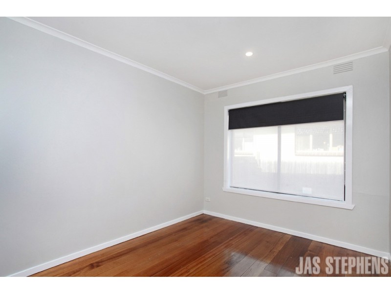 2/4 Ferguson Street, Spotswood VIC 3015