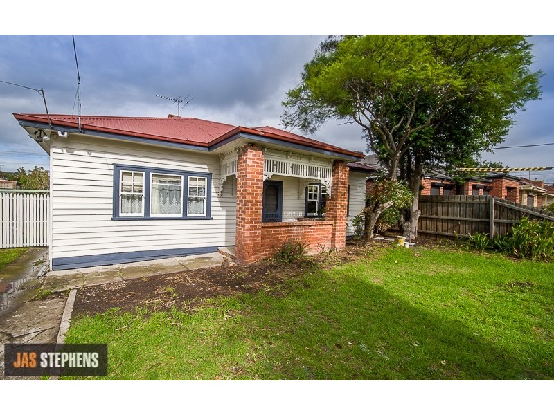 9 Dunedin Street, Maidstone VIC 3012