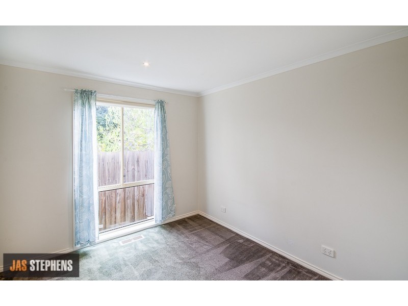 2/5 Madden Street, Maidstone VIC 3012