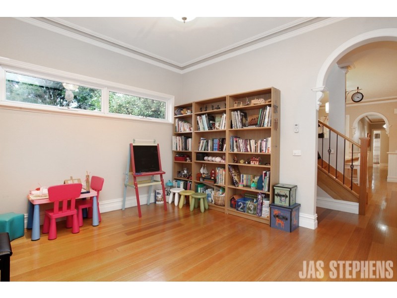 32 Austin Crescent West, Yarraville VIC 3013