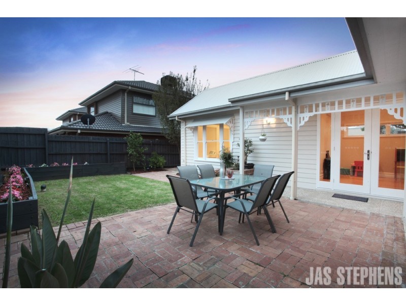 32 Austin Crescent West, Yarraville VIC 3013