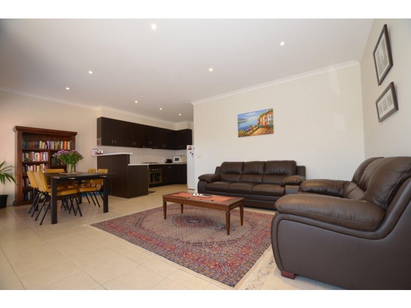 3/120 Suffolk Street, Maidstone VIC 3012