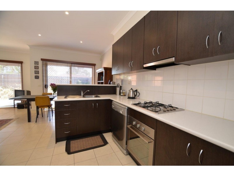 3/120 Suffolk Street, Maidstone VIC 3012