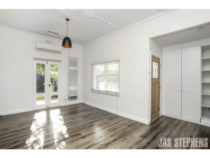 2 Kingsville Street, Kingsville VIC 3012