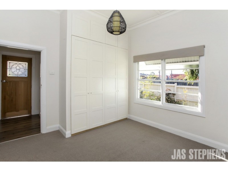 2 Kingsville Street, Kingsville VIC 3012