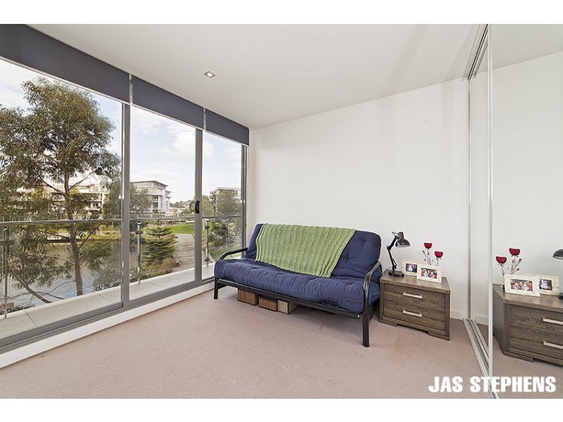 112/20 Pier Lane, Maribyrnong VIC 3032