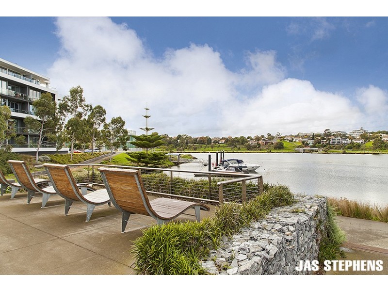 112/20 Pier Lane, Maribyrnong VIC 3032