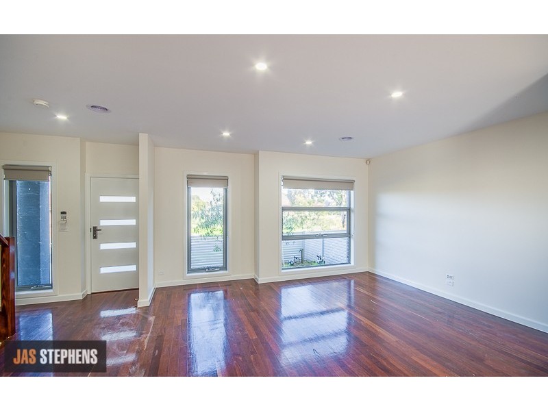 4 Douglas Street, Altona North VIC 3025