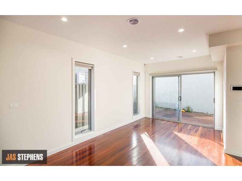 4 Douglas Street, Altona North VIC 3025