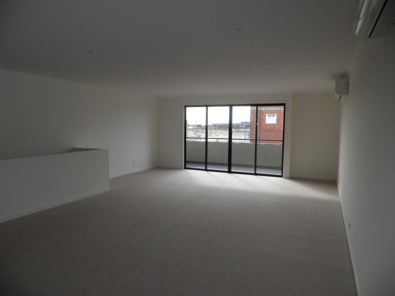 14 Newman Drive, Footscray VIC 3011