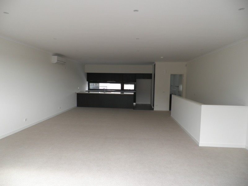 14 Newman Drive, Footscray VIC 3011