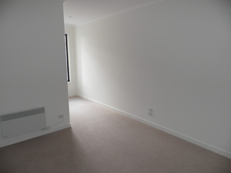 14 Newman Drive, Footscray VIC 3011