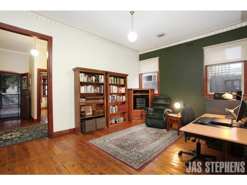 37 Edgar Street, Kingsville VIC 3012