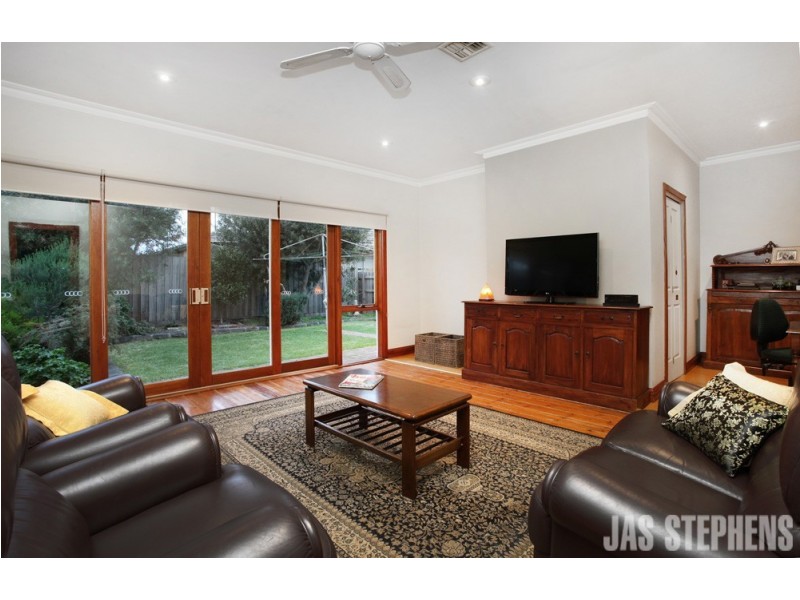 37 Edgar Street, Kingsville VIC 3012