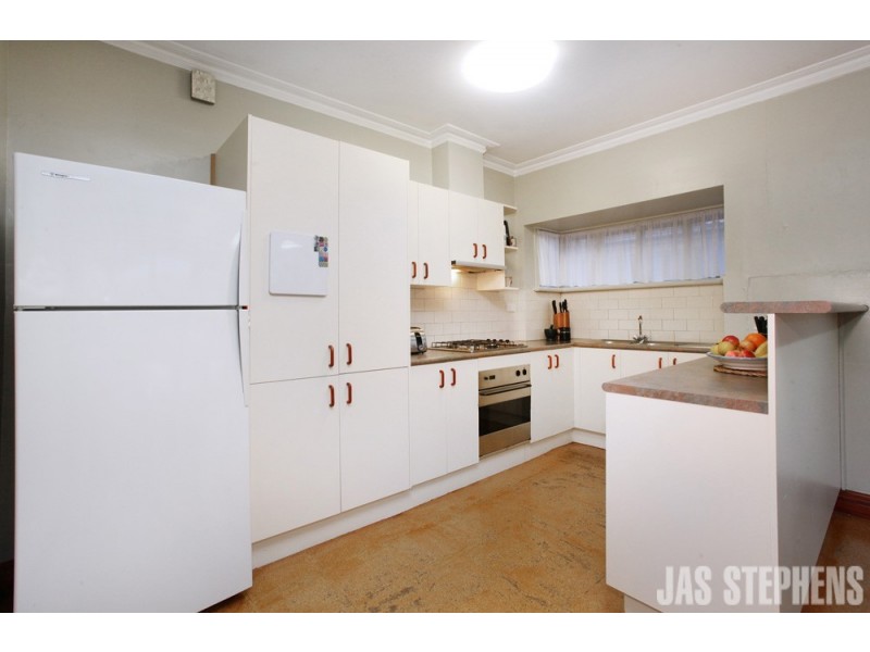 37 Edgar Street, Kingsville VIC 3012