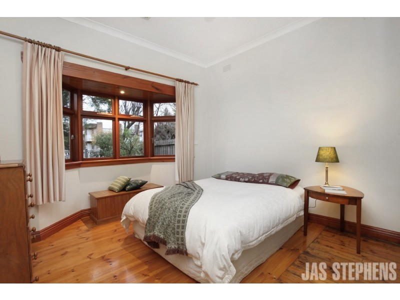 37 Edgar Street, Kingsville VIC 3012