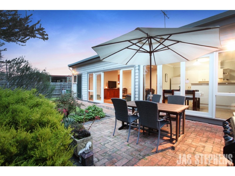 37 Edgar Street, Kingsville VIC 3012