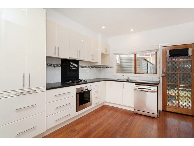 4 Pole Street, Seddon VIC 3011