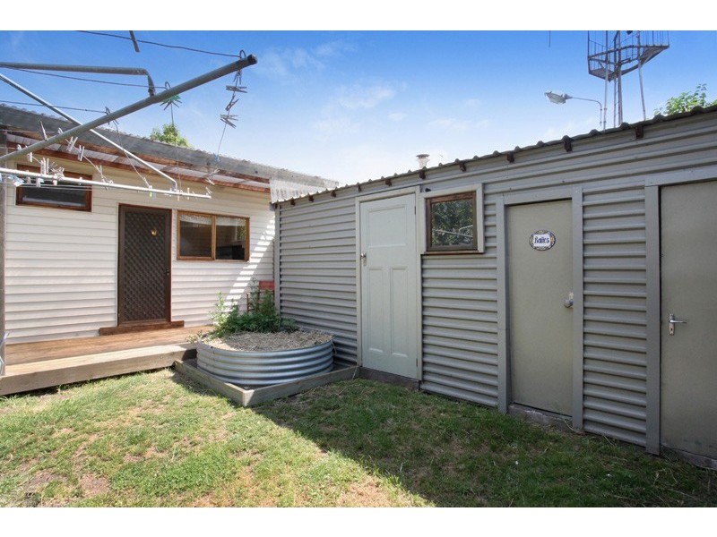 4 Pole Street, Seddon VIC 3011