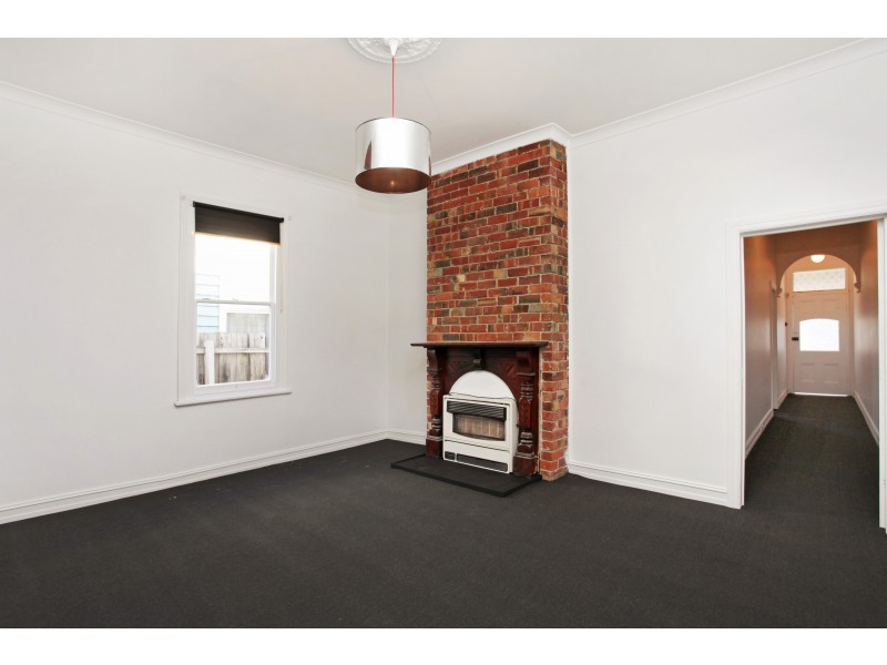 23 Gamon Street, Seddon VIC 3011