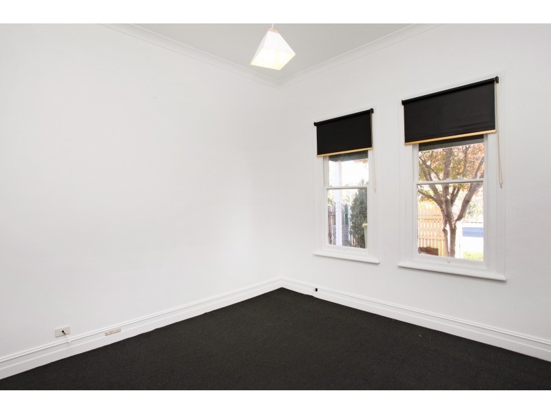 23 Gamon Street, Seddon VIC 3011